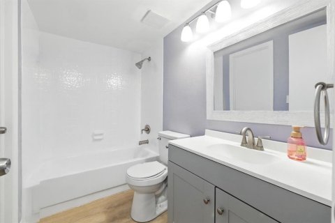 Condominio en venta en Saint Petersburg, Florida, 2 dormitorios, 66.89 m2 № 1854329 - foto 17