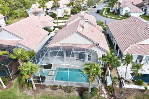 House in Orlando, Florida 4 bedrooms, 212.65 sq.m. № 1543785 - photo 3