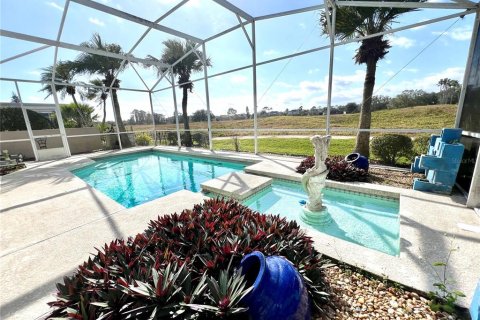 House in Orlando, Florida 4 bedrooms, 212.65 sq.m. № 1543785 - photo 5