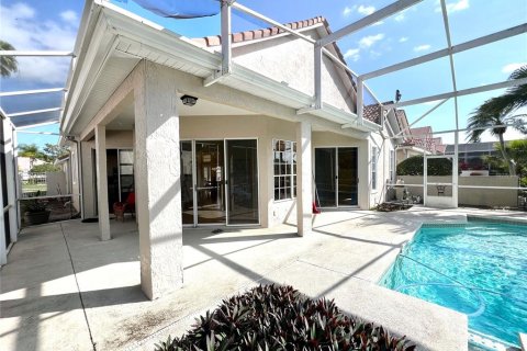 House in Orlando, Florida 4 bedrooms, 212.65 sq.m. № 1543785 - photo 4