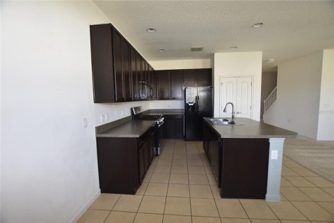 Villa ou maison à louer à Mount Dora, Floride: 4 chambres, 223.06 m2 № 2102359 - photo 3