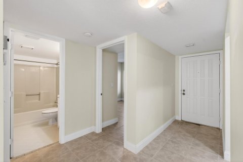 Condo in Boca Raton, Florida, 2 bedrooms  № 2185720 - photo 15