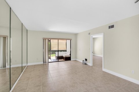 Condo in Boca Raton, Florida, 2 bedrooms  № 2185720 - photo 20