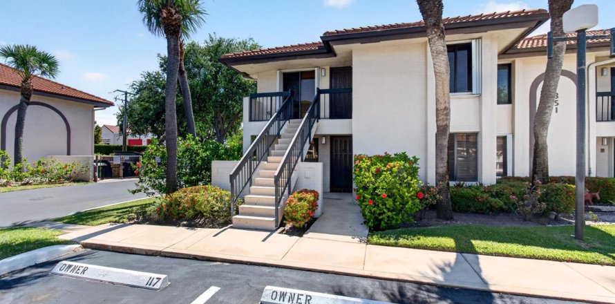 Condo in Boca Raton, Florida, 2 bedrooms  № 2185720