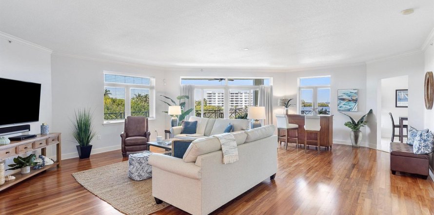 Condo in Lantana, Florida, 3 bedrooms  № 2262029