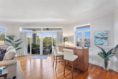 Condo in Lantana, Florida, 3 bedrooms  № 2262029 - photo 6