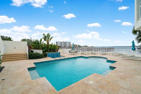 Condo in Lantana, Florida, 3 bedrooms  № 2262029 - photo 22