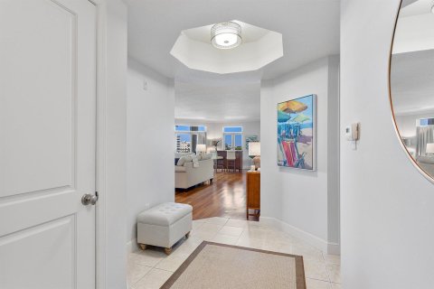 Condo in Lantana, Florida, 3 bedrooms  № 2262029 - photo 3