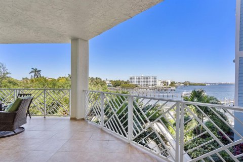 Condo in Lantana, Florida, 3 bedrooms  № 2262029 - photo 18