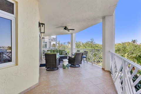 Condo in Lantana, Florida, 3 bedrooms  № 2262029 - photo 25