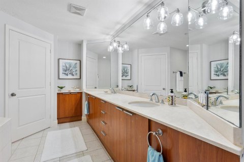 Condo in Lantana, Florida, 3 bedrooms  № 2262029 - photo 29