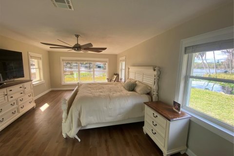 Villa ou maison à vendre à Astor, Floride: 3 chambres, 187.2 m2 № 2199427 - photo 17