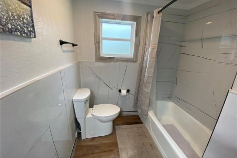 Villa ou maison à vendre à Astor, Floride: 3 chambres, 187.2 m2 № 2199427 - photo 26