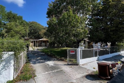 Land in Miami, Florida № 2057667 - photo 2