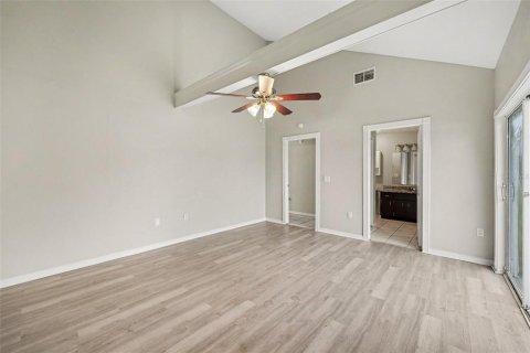 Villa ou maison à vendre à Kissimmee, Floride: 3 chambres, 139.45 m2 № 2418681 - photo 12