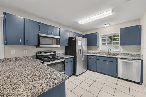 Villa ou maison à vendre à Kissimmee, Floride: 3 chambres, 139.45 m2 № 2418681 - photo 6