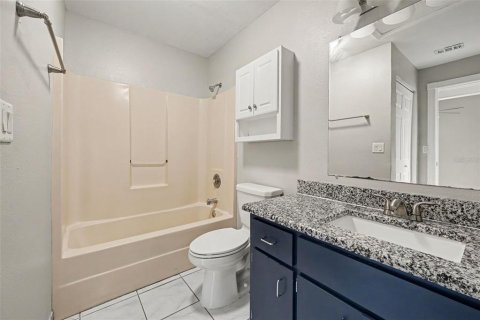 Villa ou maison à vendre à Kissimmee, Floride: 3 chambres, 139.45 m2 № 2418681 - photo 13