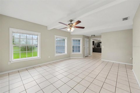 Villa ou maison à vendre à Kissimmee, Floride: 3 chambres, 139.45 m2 № 2418681 - photo 4