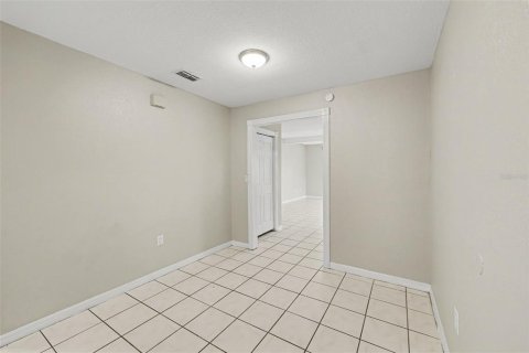 Villa ou maison à vendre à Kissimmee, Floride: 3 chambres, 139.45 m2 № 2418681 - photo 2