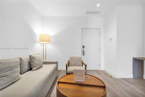 Condominio en venta en Miami, Florida, 43.29 m2 № 1993158 - foto 29