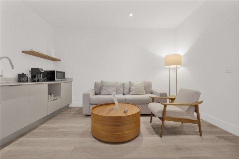 Condominio en venta en Miami, Florida, 43.29 m2 № 1993158 - foto 22
