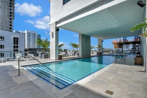 Condominio en venta en Miami, Florida, 43.29 m2 № 1993158 - foto 9