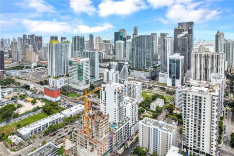 Condominio en venta en Miami, Florida, 43.29 m2 № 1993158 - foto 2