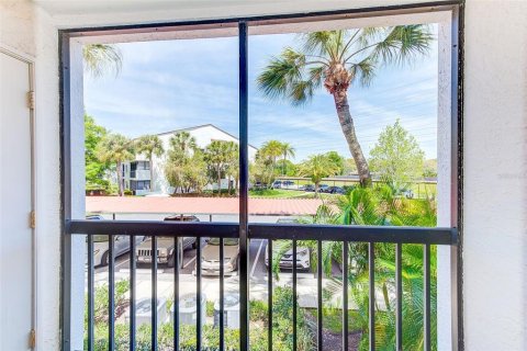 Condo in Clearwater, Florida, 2 bedrooms № 2212794 - photo 19