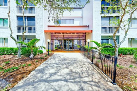 Condo in Clearwater, Florida, 2 bedrooms № 2212794