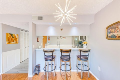 Condo in Clearwater, Florida, 2 bedrooms № 2212794 - photo 9