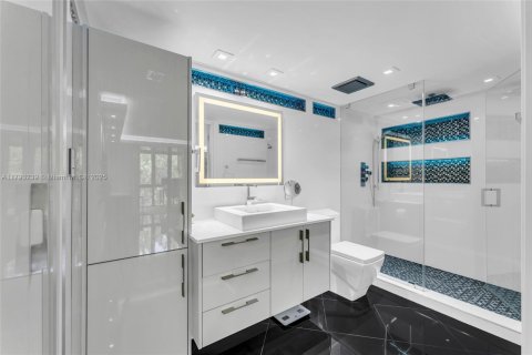 Condominio en venta en Miami, Florida, 2 dormitorios, 111.2 m2 № 1979951 - foto 11
