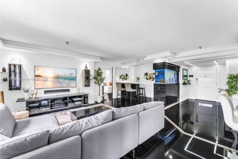 Condominio en venta en Miami, Florida, 2 dormitorios, 111.2 m2 № 1979951 - foto 4
