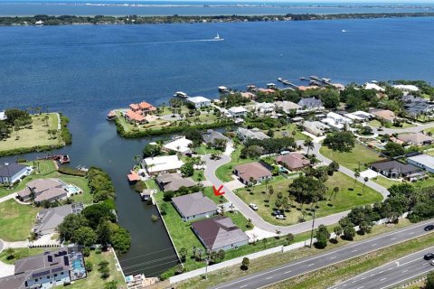 House in Rockledge, Florida 4 bedrooms, 260.13 sq.m. № 1767903 - photo 2