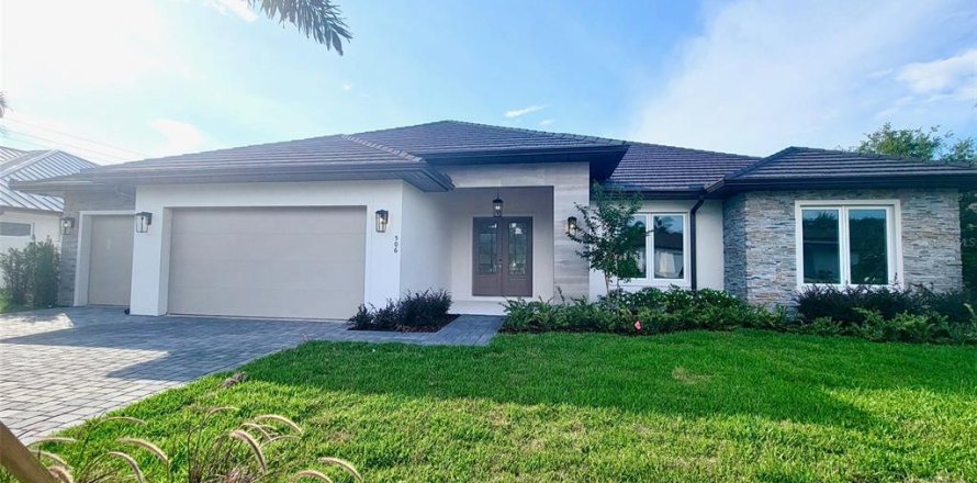 House in Rockledge, Florida 4 bedrooms, 260.13 sq.m. № 1767903