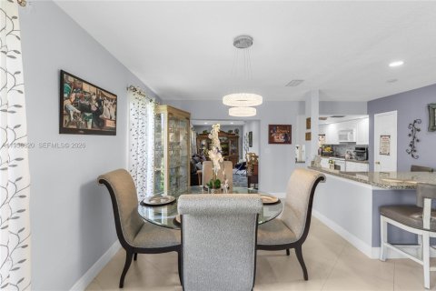 Casa en venta en Plantation, Florida, 2 dormitorios, 161.19 m2 № 2010676 - foto 16