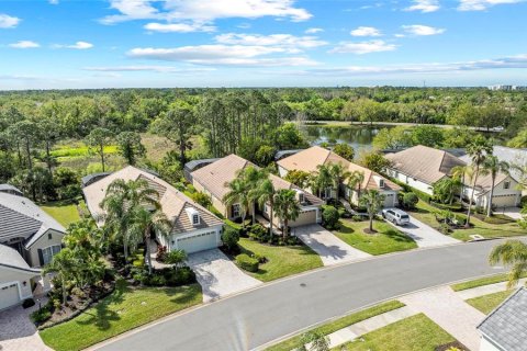 Casa en venta en Lakewood Ranch, Florida, 3 dormitorios, 209.77 m2 № 1590067 - foto 2