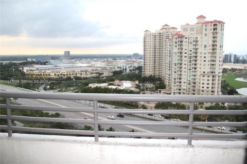 Copropriété à louer à Aventura, Floride: 1 chambre, 102.56 m2 № 2001174 - photo 2