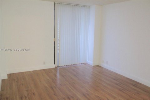 Copropriété à louer à Aventura, Floride: 1 chambre, 102.56 m2 № 2001174 - photo 12