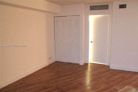 Copropriété à louer à Aventura, Floride: 1 chambre, 102.56 m2 № 2001174 - photo 7
