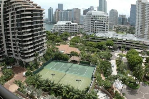 Condo in Miami, Florida, 1 bedroom  № 1888858 - photo 26
