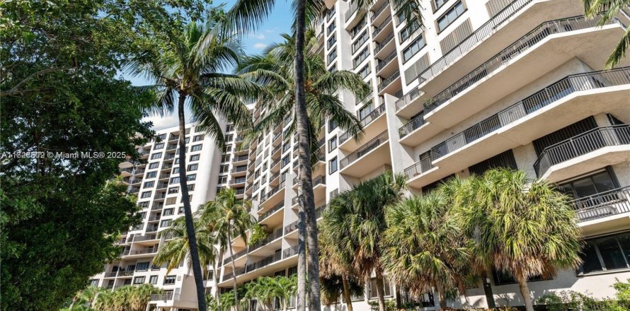 Condo in Miami, Florida, 1 bedroom № 1888858