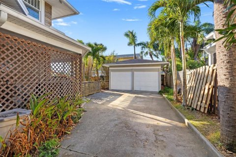 Casa en venta en Saint Petersburg, Florida, 4 dormitorios, 250.28 m2 № 1724155 - foto 23