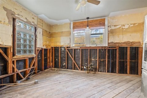 Casa en venta en Saint Petersburg, Florida, 4 dormitorios, 250.28 m2 № 1724155 - foto 9