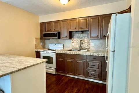 Condominio en alquiler en Holiday, Florida, 2 dormitorios, 76.64 m2 № 1796918 - foto 7