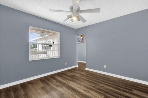 Villa ou maison à vendre à Orlando, Floride: 4 chambres, 142.7 m2 № 1806842 - photo 9