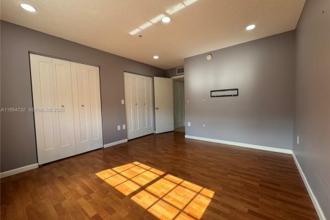 Condominio en alquiler en Miramar, Florida, 1 dormitorio, 65.03 m2 № 2020216 - foto 20