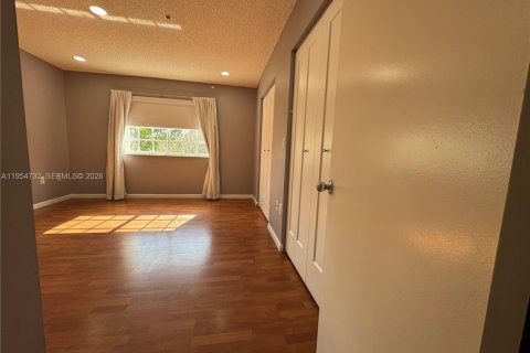 Condominio en alquiler en Miramar, Florida, 1 dormitorio, 65.03 m2 № 2020216 - foto 19