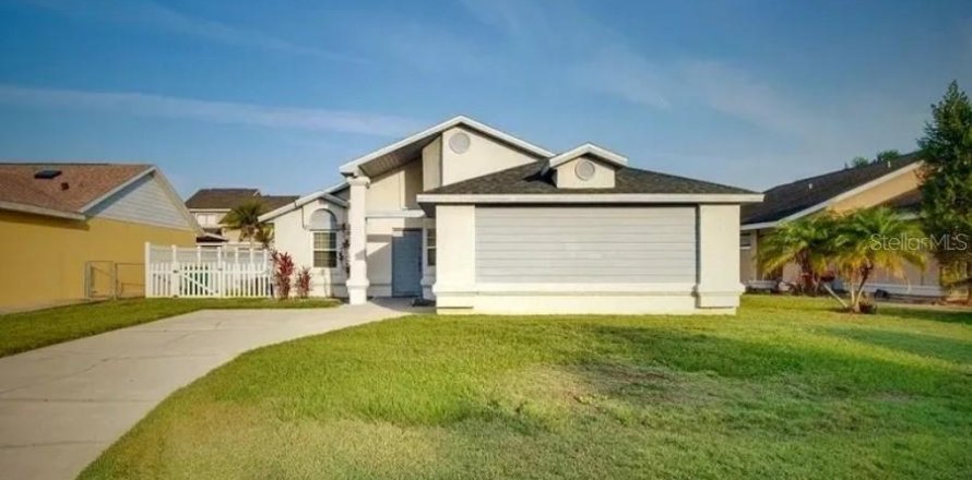 Casa en Kissimmee, Florida 2 dormitorios, 107.67 m2 № 1642233