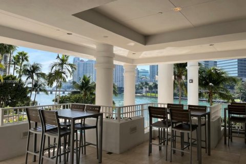 Condominio en alquiler en Miami, Florida, 1 dormitorio, 80.17 m2 № 2043715 - foto 22