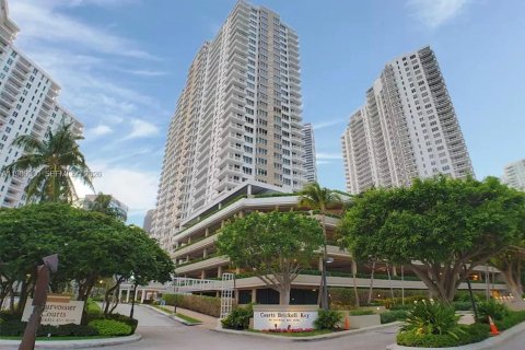 Condominio en alquiler en Miami, Florida, 1 dormitorio, 80.17 m2 № 2043715 - foto 19